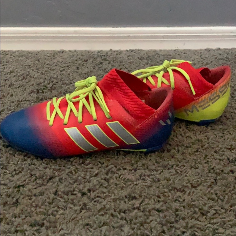 Boys Adidas Messi soccer cleats size 2